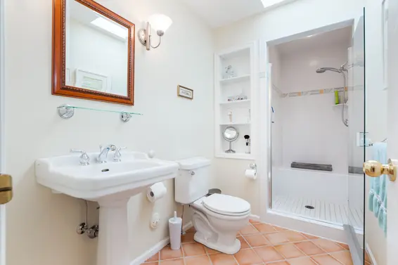 1641 Appin Road, North Vancouver For Sale - image 33