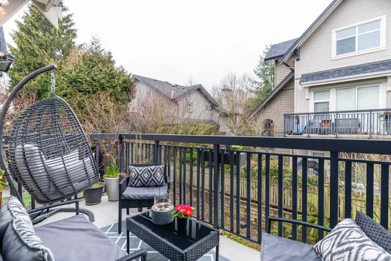 752 Orwell, Baclony  