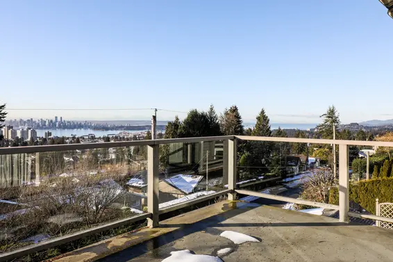 Top floor deck  