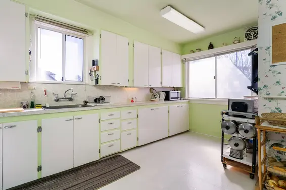 535 East 13th Street, North Vancouver For Sale - image 11