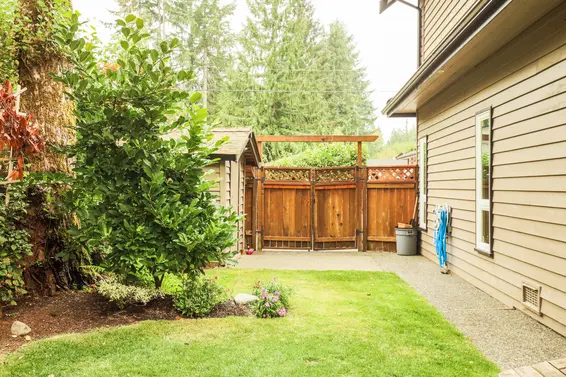 Deck - 2499 Hayseed Close  