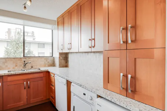 Kitchen - 703-114 W Keith Road, North Vancouver  