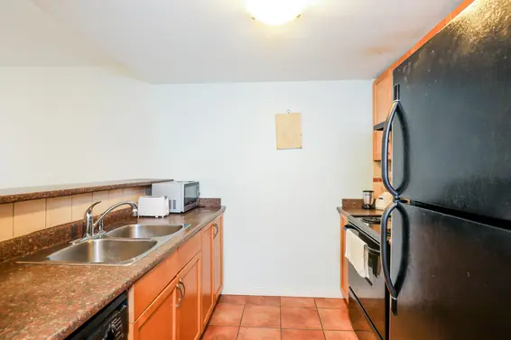 Kitchen - 304-1629 Garden Avenue  
