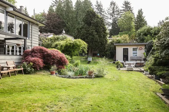 125 Carisbrooke Crescent, North Vancouver For Sale - image 27
