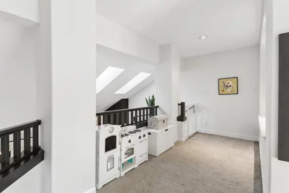 5 1550 Larkhall Crescent, North Vancouver For Sale - image 21