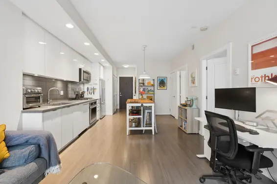 301 277 West 1st Street, North Vancouver For Sale - image 6