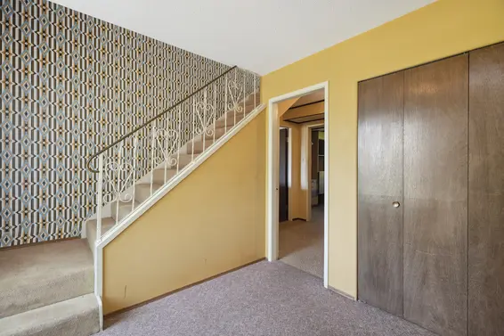 546 West 20th Street, North Vancouver For Sale - image 1