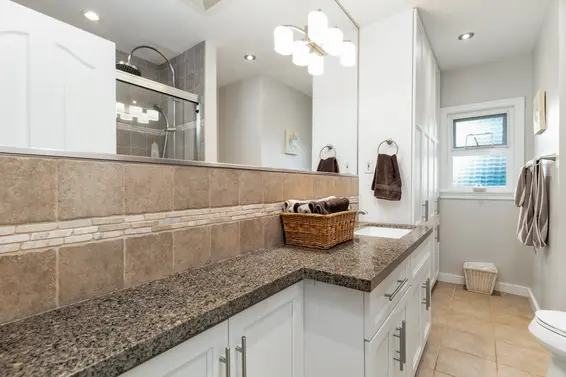 1335 Ridgewood Drive, North Vancouver For Sale - image 21