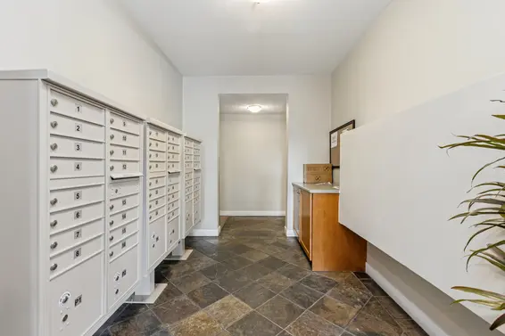 404 183 West 23rd Street, North Vancouver For Sale - image 30