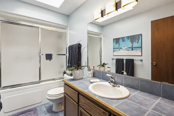 2 220 West 16th Street, North Vancouver For Sale - image 22