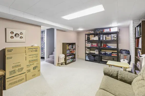 1287 Emery Place, North Vancouver For Sale - image 20
