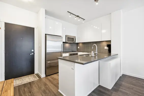 516 2665 Mountain Highway, North Vancouver For Sale - image 1