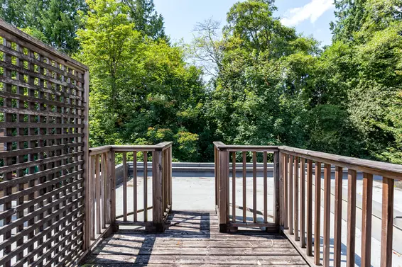 roof top deck 2 - 3309 Mountain Highway, North Vancouver  