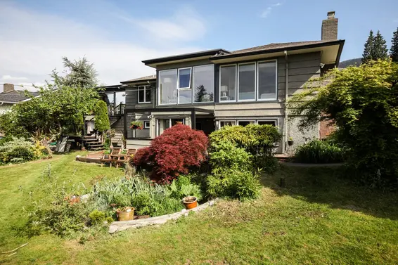 125 Carisbrooke Crescent, North Vancouver For Sale - image 28