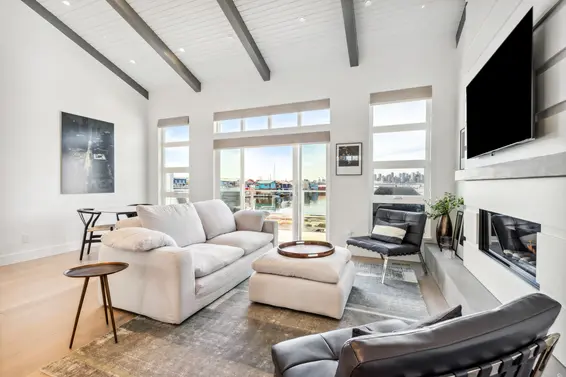 16 415 West Esplanade, North Vancouver For Sale - image 4