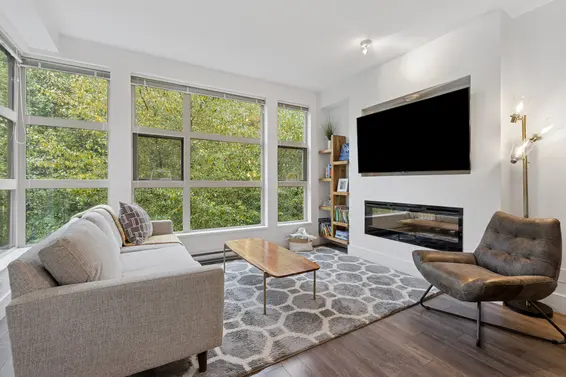 406 3606 Aldercrest Drive, North Vancouver For Sale - image 3