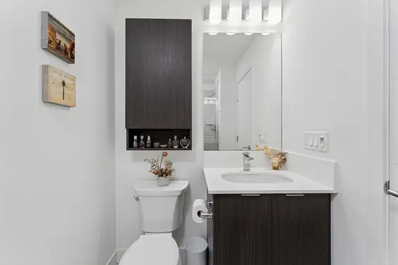 123 723 West 3rd Street, North Vancouver For Sale - image 1