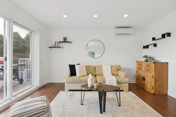 205 East 18th Street, North Vancouver For Sale - image 8