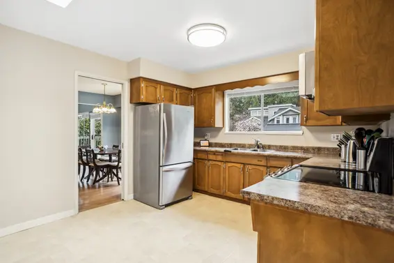 2541 Hyannis Point, North Vancouver For Sale - image 10