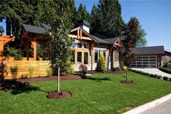 3475 Wellington Crescent, North Vancouver