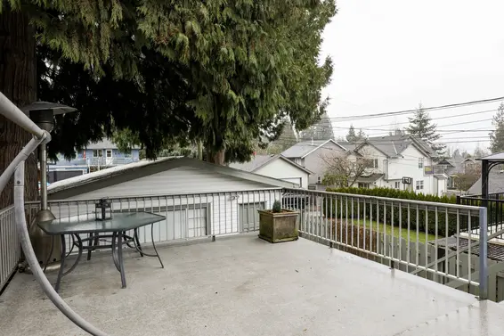 Deck - 2730 Eastern Avenue, North Vancouver  