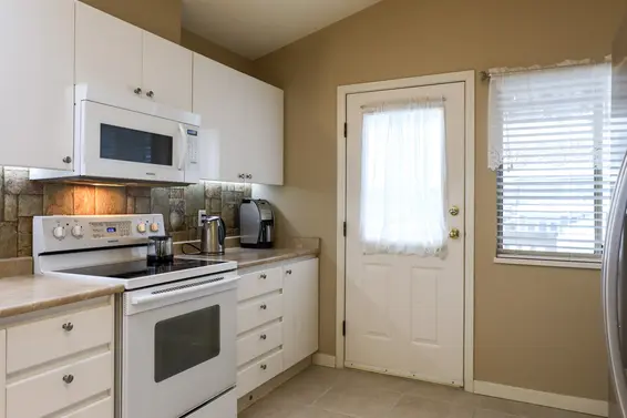 1647 Philip Avenue, North Vancouver For Sale - image 7