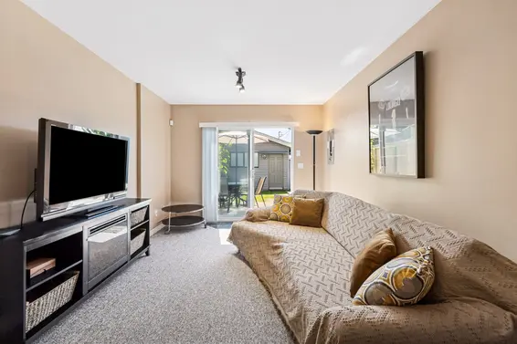 407 East 1st Street, North Vancouver For Sale - image 40