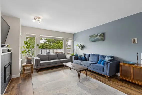 7 240 East Keith Road, North Vancouver For Sale - image 4