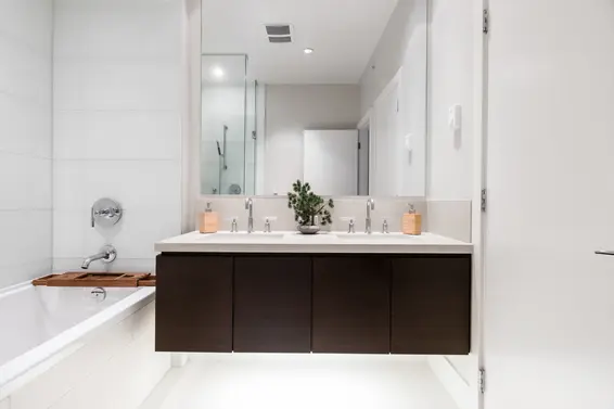 Master Bathroom - 514-3606 Aldercrest Drive, North Vancouver  