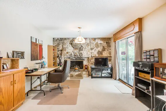Family Room 2 - 4649 Tourney Road, North Vancouver  