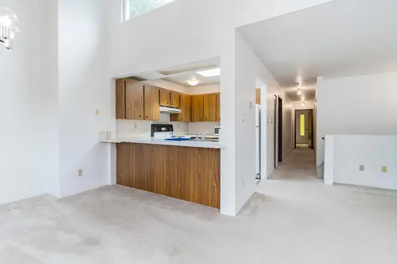 2040 Sandown Place, North Vancouver For Sale - image 16