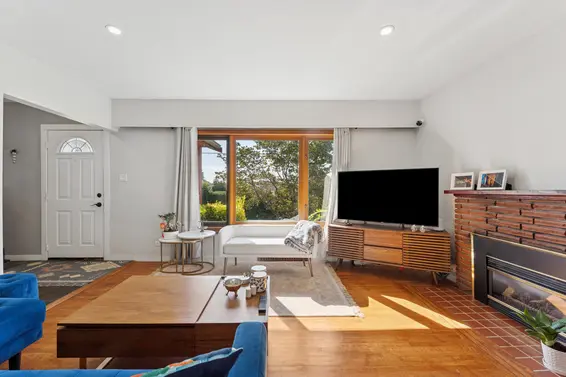 430 West Kings Road, North Vancouver For Sale - image 3