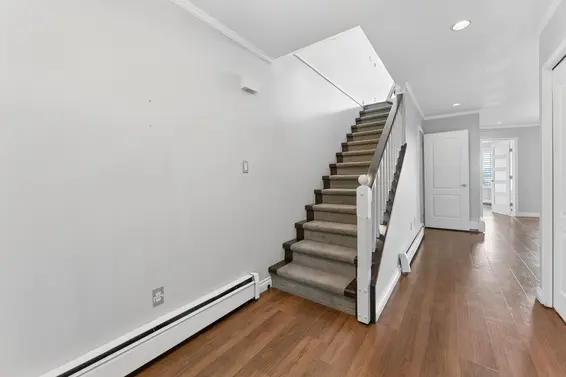 2 221 West 6th Street, North Vancouver For Sale - image 35