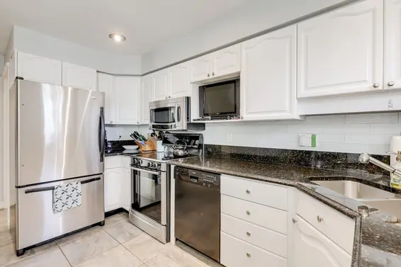 Kitchen - 1562 Bowser Avenue, North Vancouver  