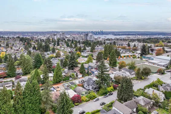 331 East 24th Street, North Vancouver For Sale - image 32