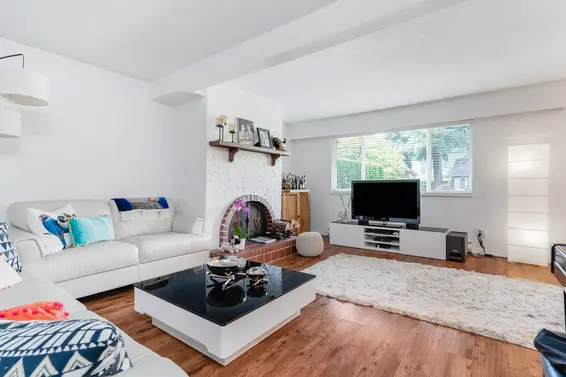 2040 Sandown Place, North Vancouver For Sale - image 32