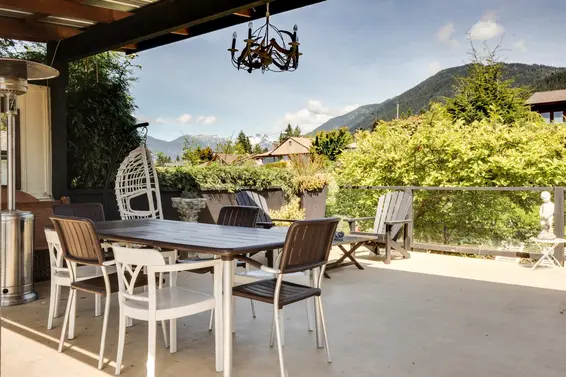 125 Carisbrooke Crescent, North Vancouver For Sale - image 38
