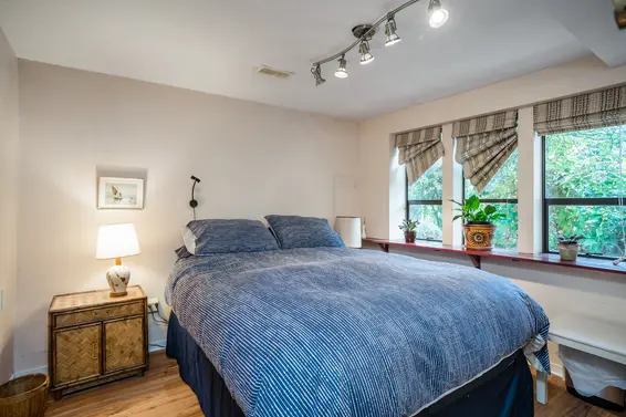 1174 Shavington Street, North Vancouver For Sale - image 31