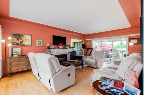 905 Grand Boulevard, North Vancouver For Sale - image 2