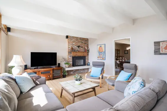 408 West St James Road, North Vancouver For Sale - image 6