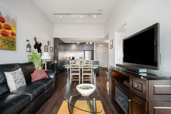 512 1679 Lloyd Avenue, North Vancouver For Sale - image 4