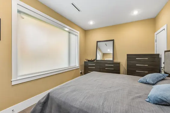 2553 Western Avenue, North Vancouver For Sale - image 24