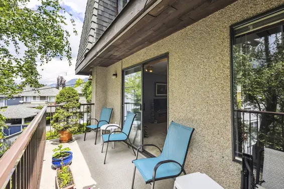 2 220 West 16th Street, North Vancouver For Sale - image 6