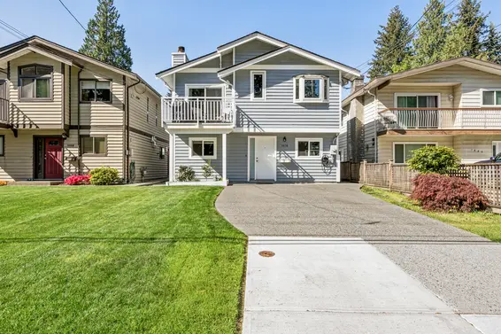 1678 Depmsey Road, North Vancouver