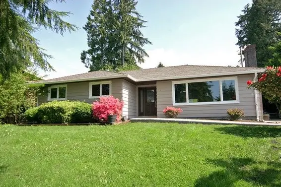 910 Leovista Avenue, North Vancouver