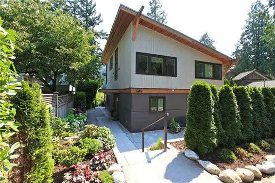 6460 Wellington Avenue, West Vancouver