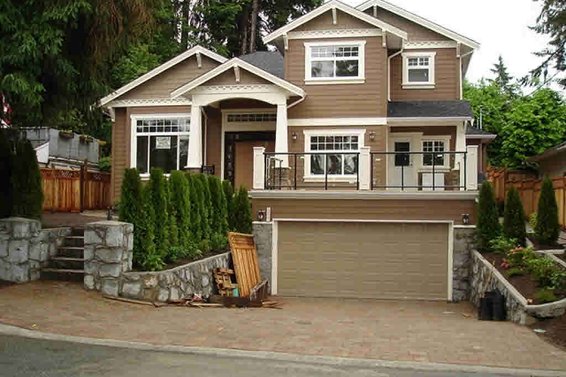 3638 Loraine Avenue, North Vancouver