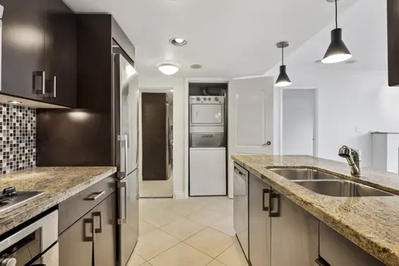 403 133 East Esplanade, North Vancouver For Sale - image 12