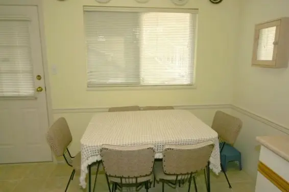 Suite Eating Area  