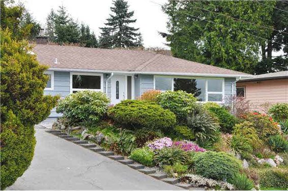 4382 Ranger Avenue, North Vancouver